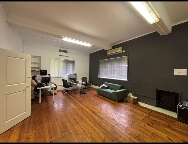 97M² OFFICE TO LET IN PAARDEVLEI